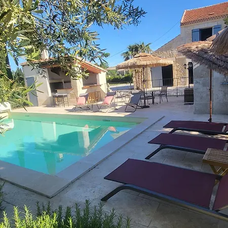 Calypso Luxury Mas Madeleine Arles